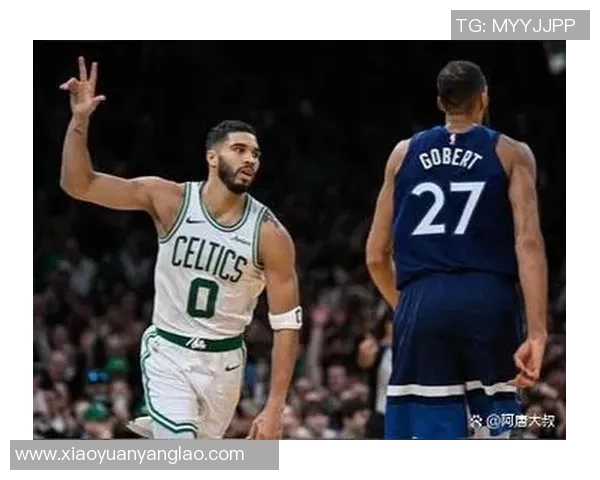 11月13日火箭队与步行者队激战正酣谁能在NBA赛场上笑到最后